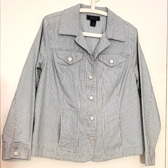 Macy's Charter Club blue/white pinstripe jean jacket, size 0X, new with tag. - Picture 1 of 3